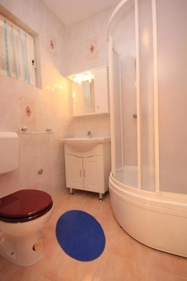 Holiday Apartments Pjescana Uvala, Pula - 7652